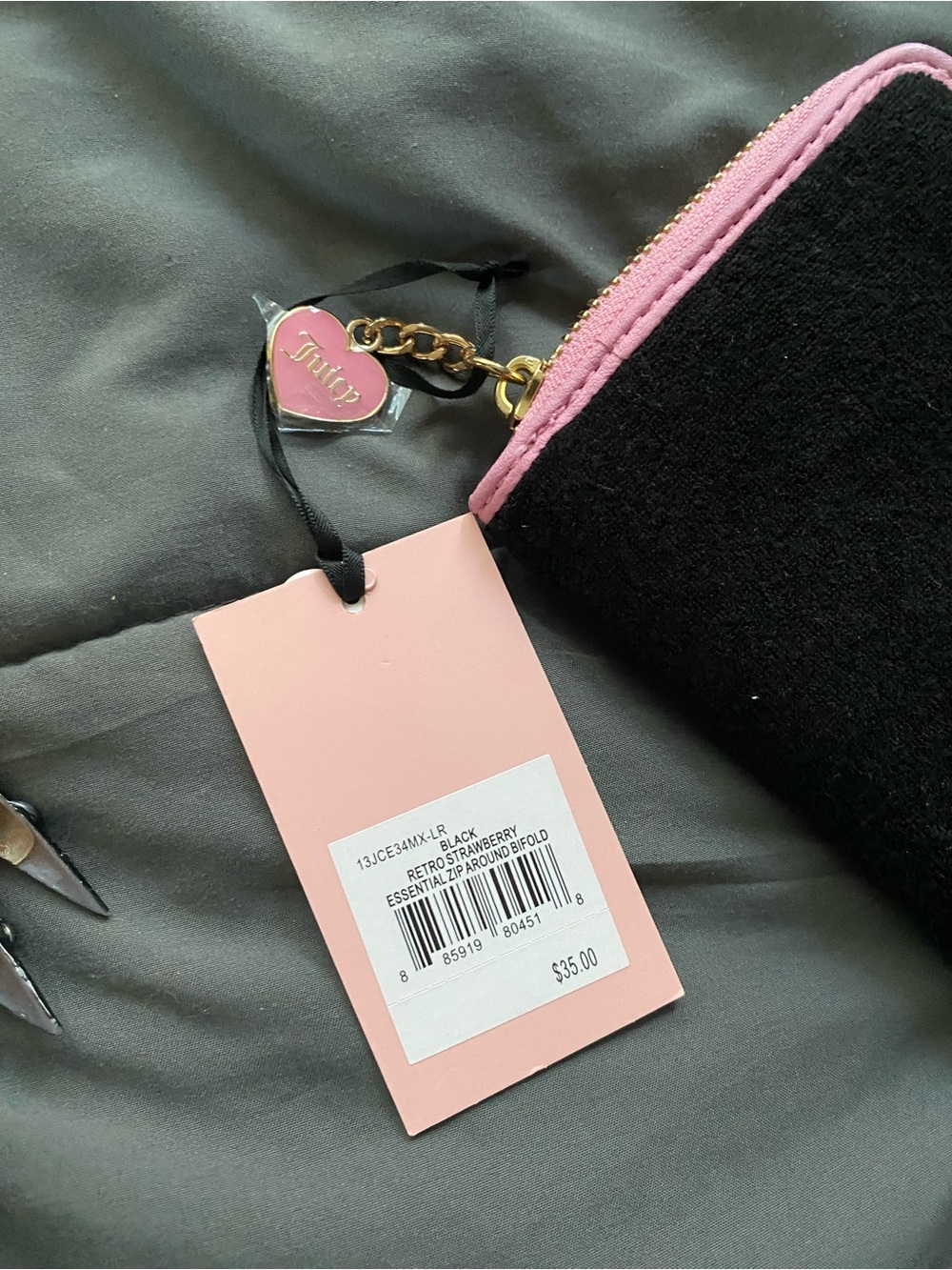 Juicy Couture Black & Pink Strawberry Zip Wallet NWT - Picture 7 of 7
